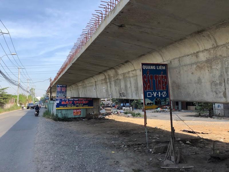 Dự án cầu Nam Lý trên đường Đỗ Xuân Hợp (Thủ Đức) với vốn đầu tư 857 tỷ đồng, được khởi công năm 2016 nhằm thay cầu cống đập Rạch Chiếc, đến nay nằm 