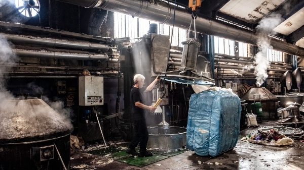 Khủng hoảng năng lượng đẩy ngành dệt may châu Âu tới miệng vực