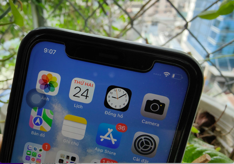 nhiều thuê bao MobiFone bỗng dưng bị mất hẳn sóng khiến người dùng không thể liên lạc đi đến, không truy cập Internet di động diễn ra từ khoảng 8h30 sáng 24/10 - Ảnh: Đức Thiện (Tuổi trẻ).