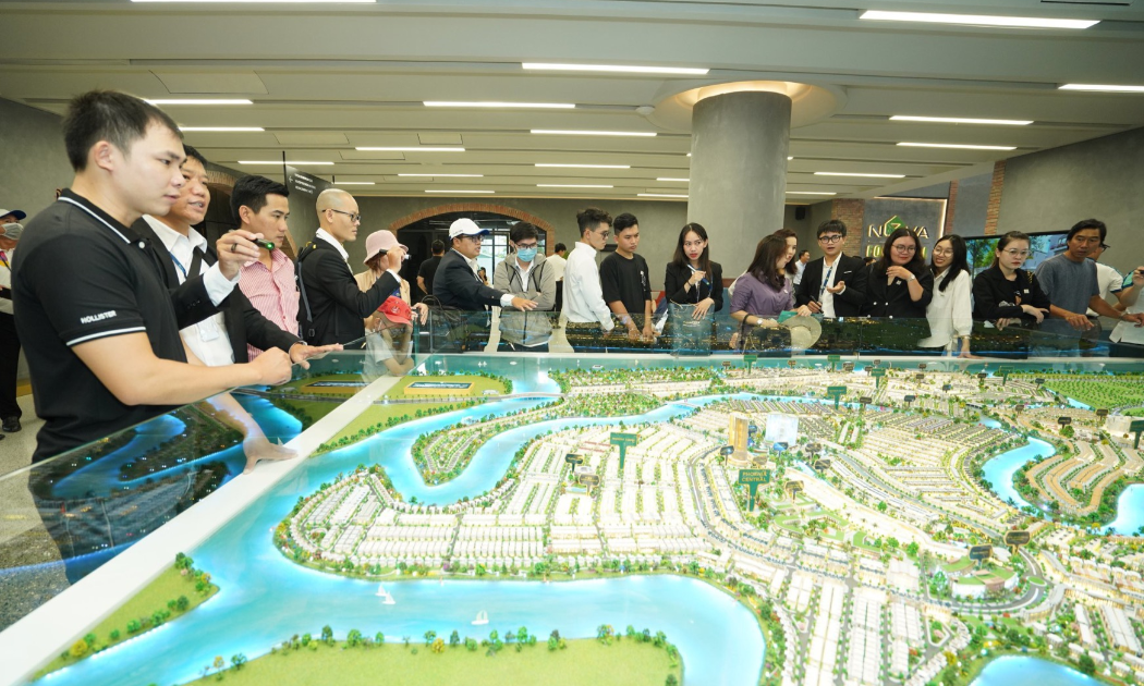 Aqua City thu hút nhiều nhà đầu tư đến tham quan, tìm hiểu dự án trong sự kiện cuối tuần qua.