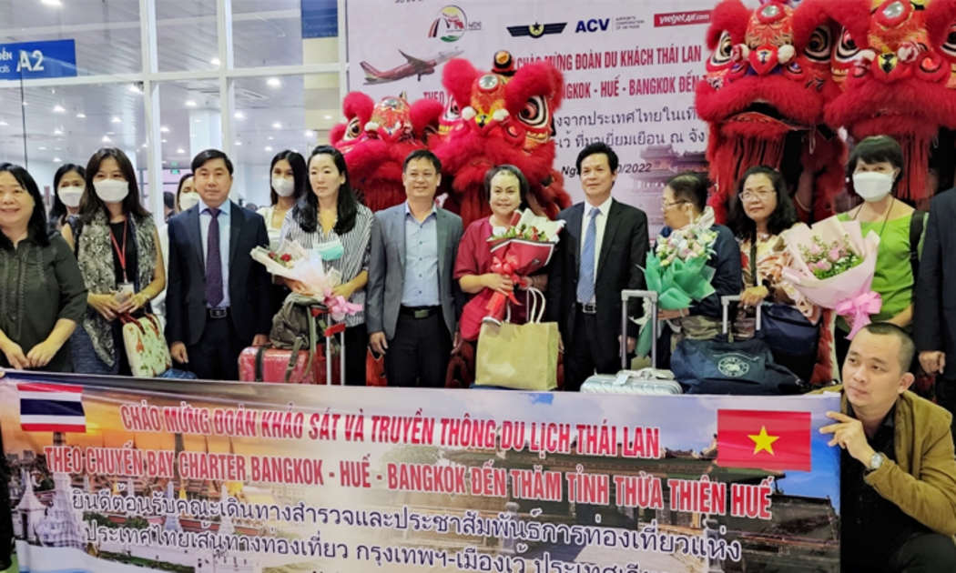 Đoàn khảo sát du lịch Thái Lan đến Thừa Thiên Huế bằng đường hàng không trong những ngày cuối tháng 10