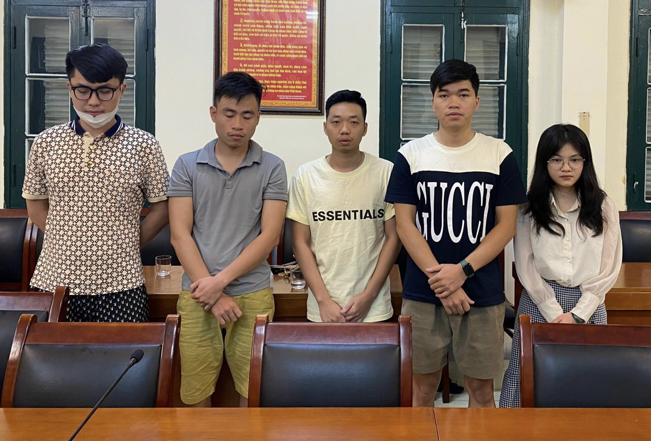 Các đối tượng bị bắt giữ. Ảnh: Công an TP Hà Nội.