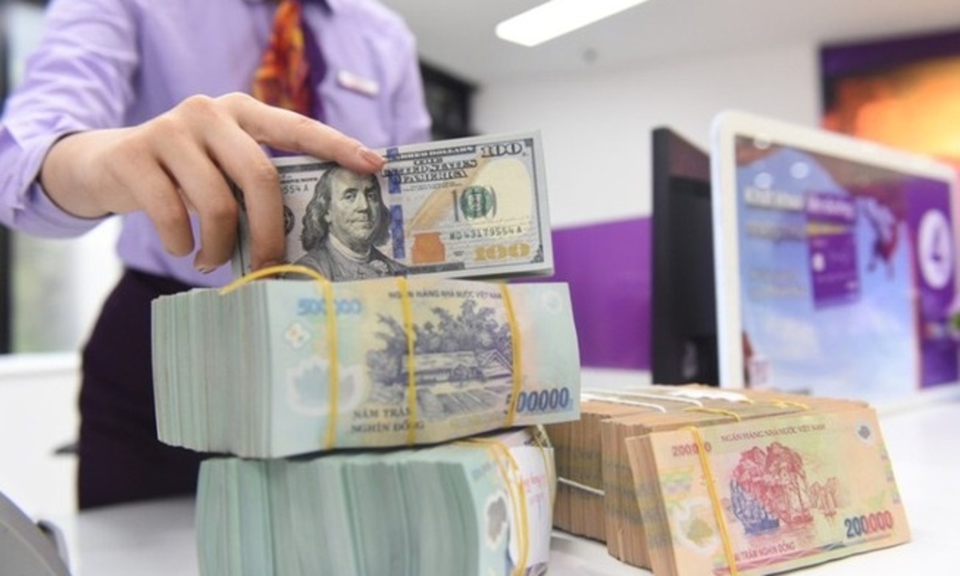 Thu ngân sách băng băng vượt đích với tốc độ tăng trưởng khả quan nhưng có xu hướng giảm tốc.