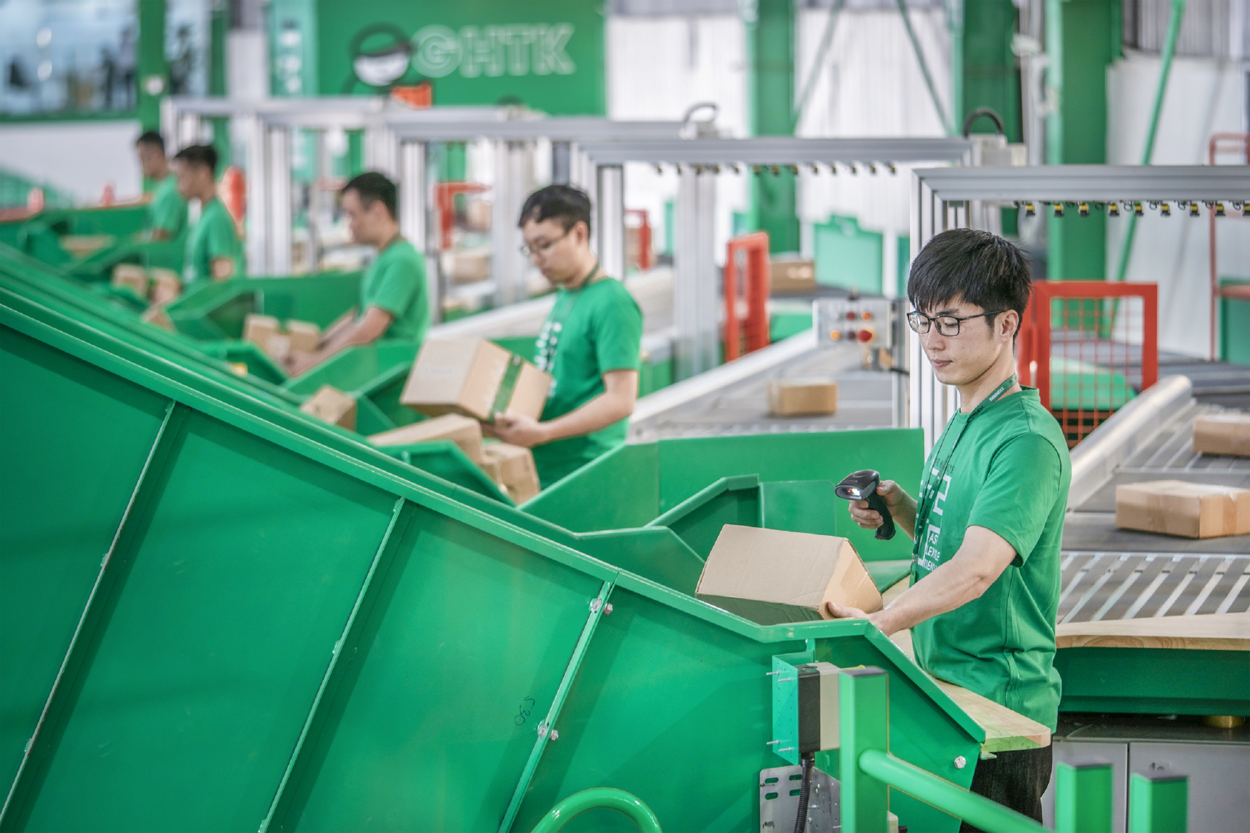 Giao hàng tiết kiệm lần đầu được công nhận đạt Thương hiệu Quốc gia Việt Nam. 