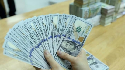 SBV raises USD selling price again