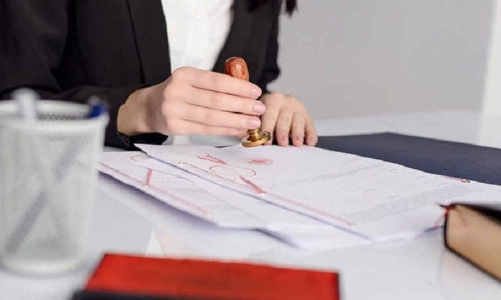 Giao dịch nhà đất, công chứng và bên mua bị 