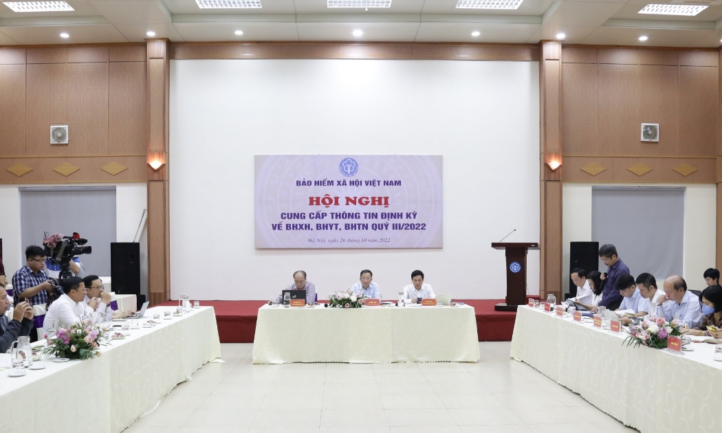 Hội nghị cung cấp thông tin định kỳ về các chính sách bảo hiểm ngày 26/10. 
