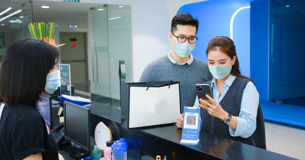 Số lượng người dùng các ứng dụng, nền tảng số "nội" như thanh toán số có sự gia tăng mạnh với số lượng người dùng cao nhất từ đầu năm trở lại đây