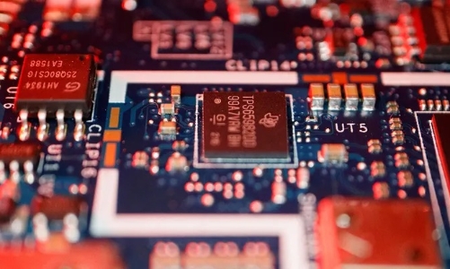 Hãng chip Trung Quốc yêu cầu toàn bộ nhân viên Mỹ nghỉ việc