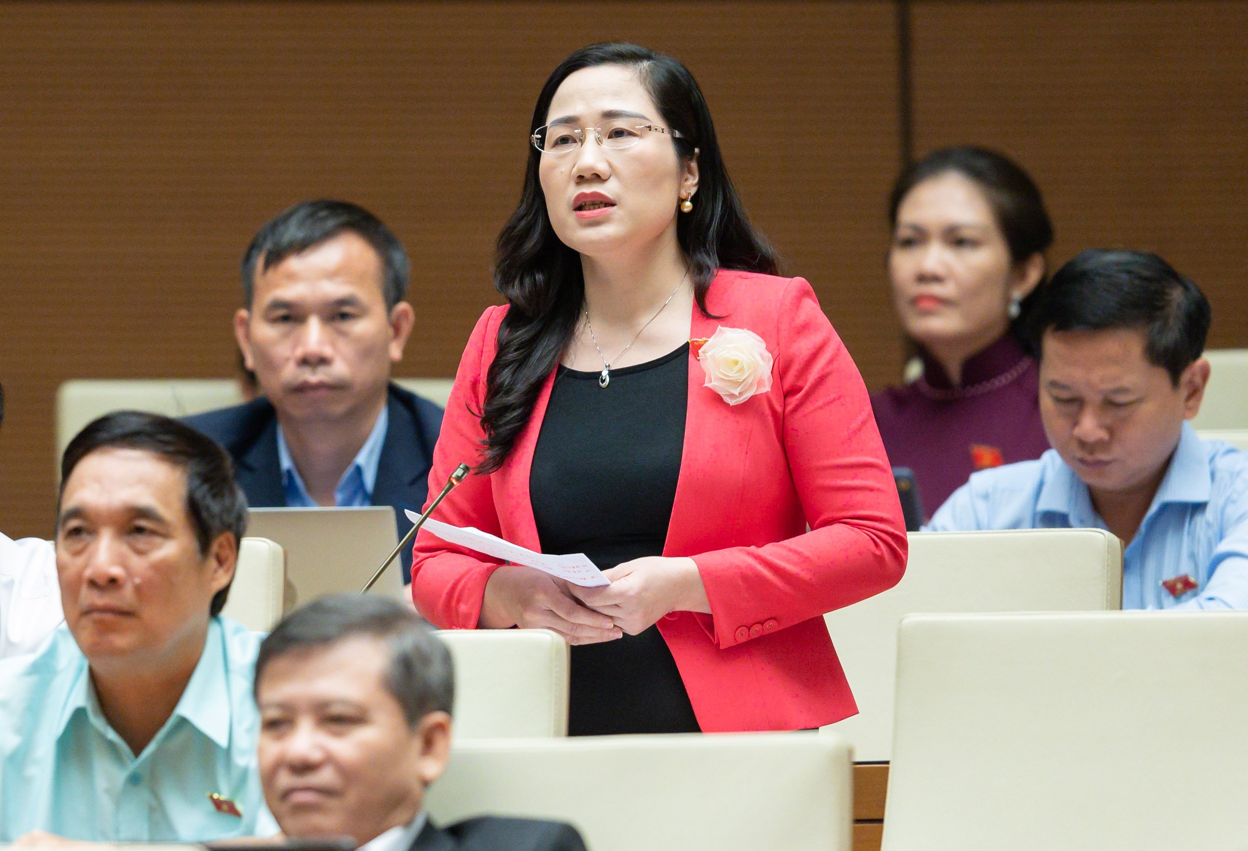 Đại biểu Nguyễn Thị Thuỷ, Đo&agrave;n Đại biểu Quốc hội tỉnh Bắc Kạn. Ảnh - Quochoi.vn.