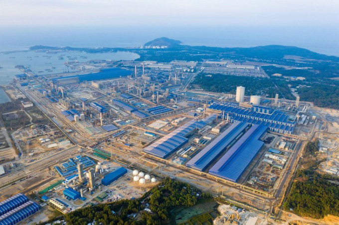Doanh nghiệp tại Khu Kinh tế Dung Quất đã có đơn kiến nghị UBND tỉnh Quảng Ngãi nhanh chóng hoàn thành dự án kè chống sạt lở kết hợp đường cứu nạn, di dân