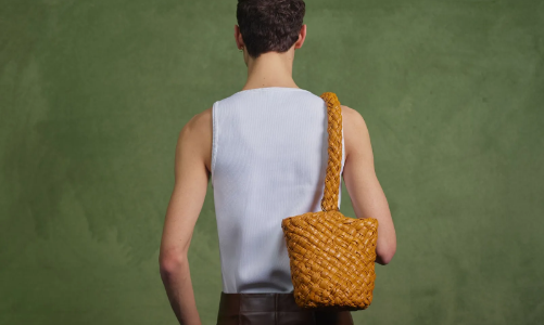 Bottega Veneta bảo hành trọn đời cho túi xách