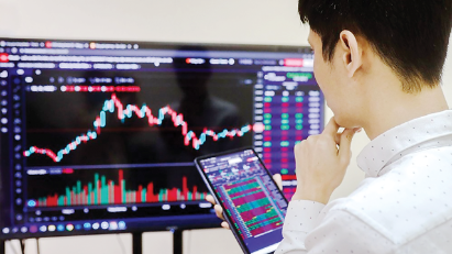 Stock market posts record decline