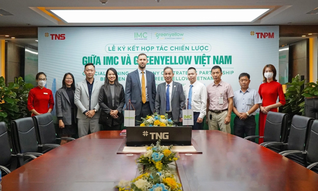 Đại diện lãnh đạo tại lễ ký kết hợp tác chiến lược IMC - GreenYellow.