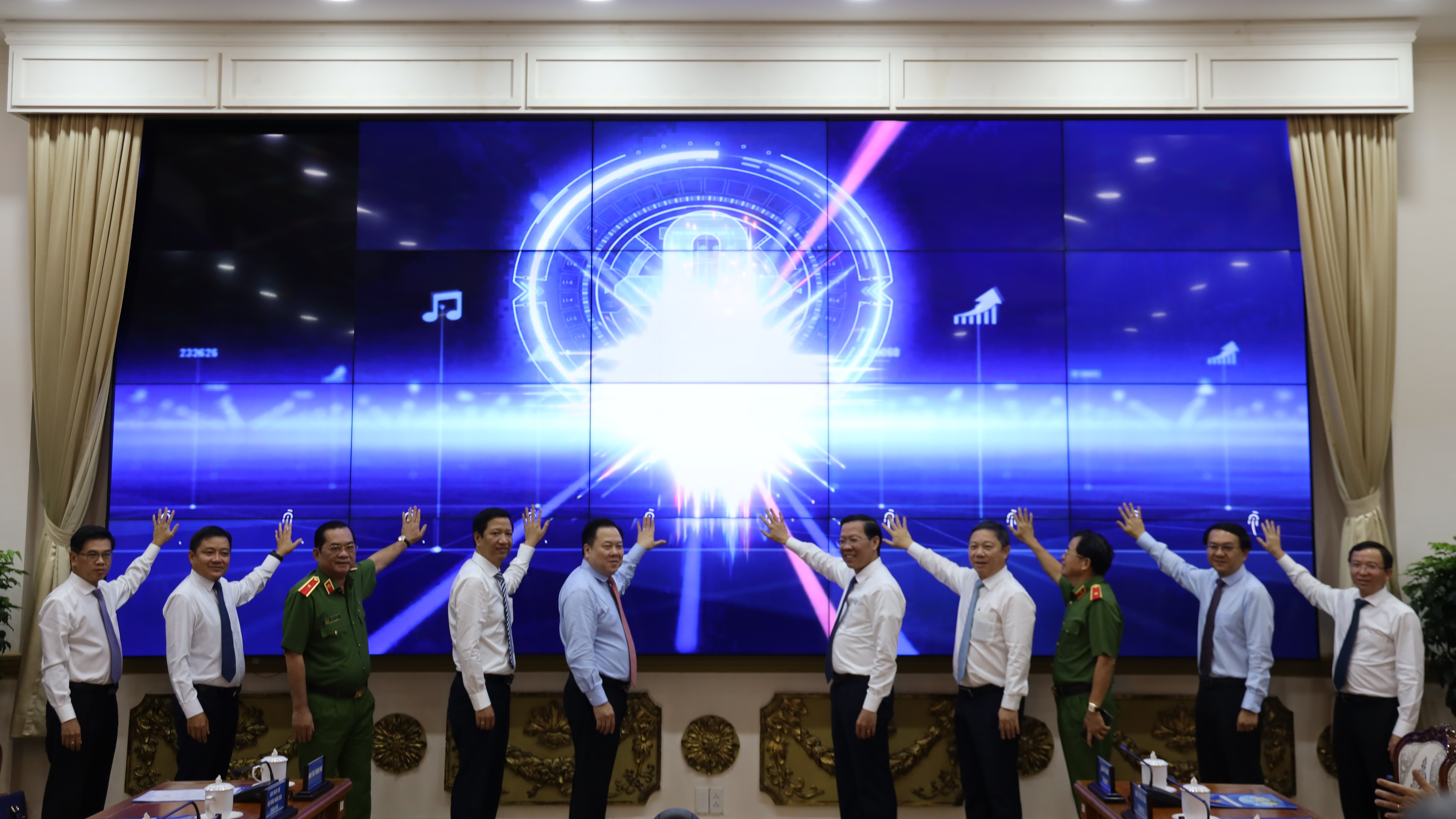 TP.HCM ra mắt Hệ thống thông tin giải quyết thủ tục hành chính chiều 28/10. (Ảnh: TTBC)
