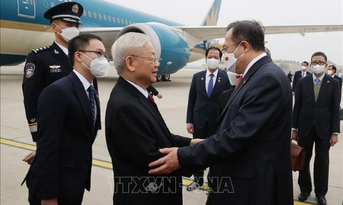 Tổng Bí thư Nguyễn Phú Trọng đến Bắc Kinh, bắt đầu chuyến thăm chính thức Trung Quốc