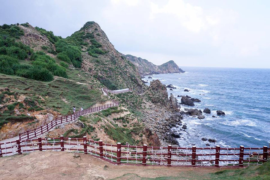 Eo Gió, xã Nhơn Lý, TP. Quy Nhơn, tỉnh Bình Định.