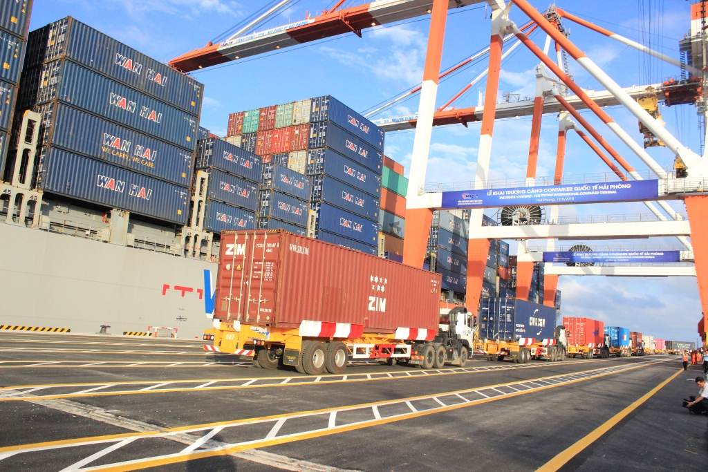 Việc kết nối, chia sẻ thông tin trong lĩnh vực xuất nhập khẩu, xuất nhập cảnh hiện tồn tại nhiều bất cập.
