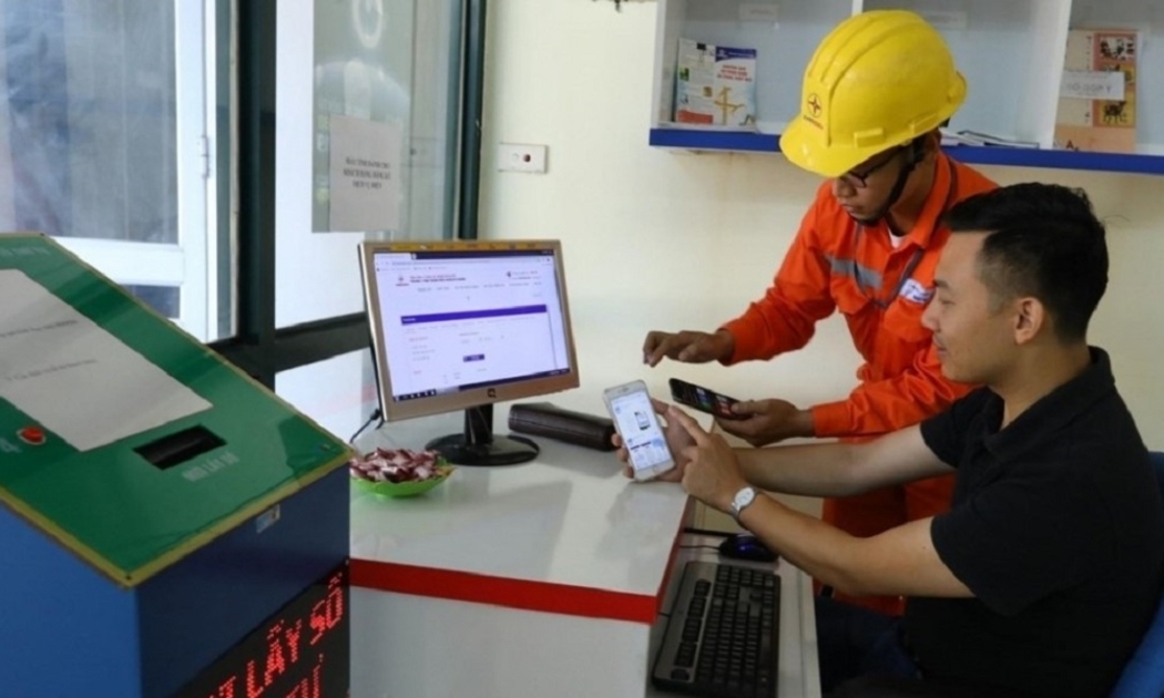 EVN cung cấp dịch vụ sử dụng điện trực tuyến.