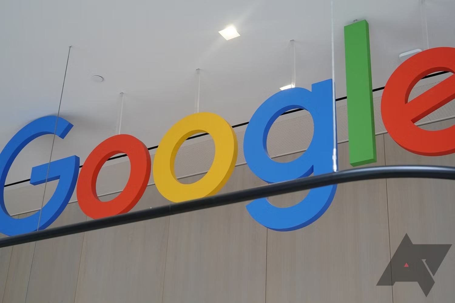 Google chi 100 triệu USD để cạnh tranh với TikTok