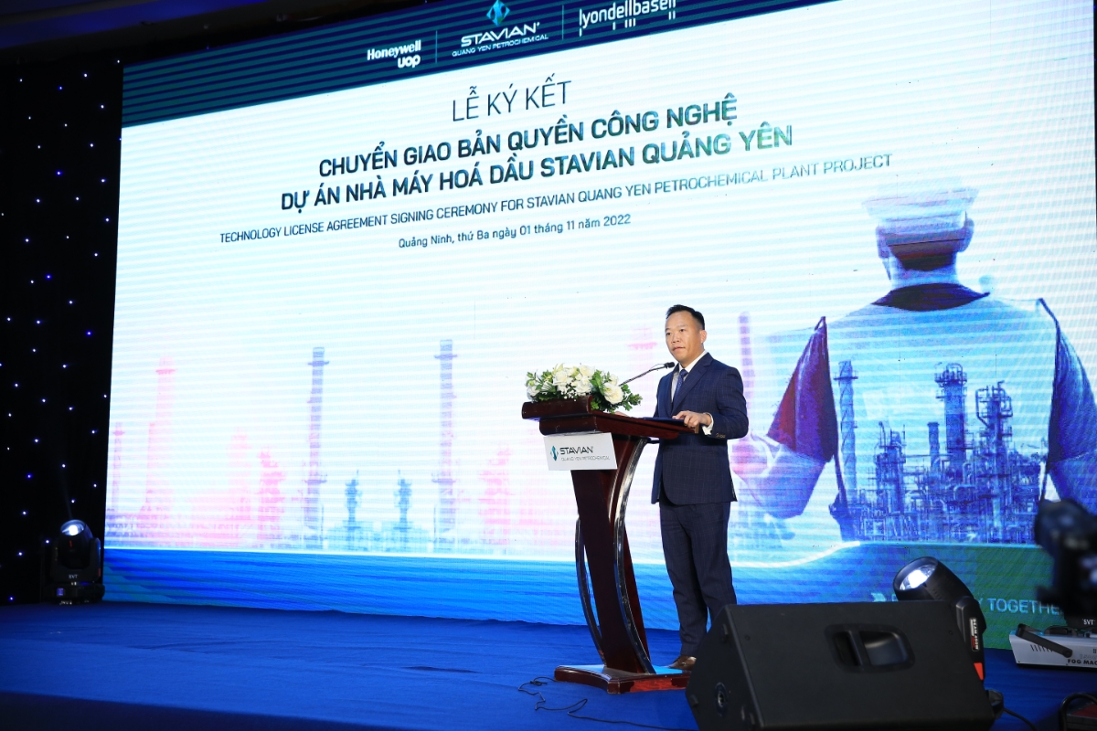 Ông Đinh Đức Thắng - Chủ tịch HĐQT kiêm Tổng Giám đốc Công ty CP Hoá dầu Stavian Quảng Yên phát biểu tại sự kiện.