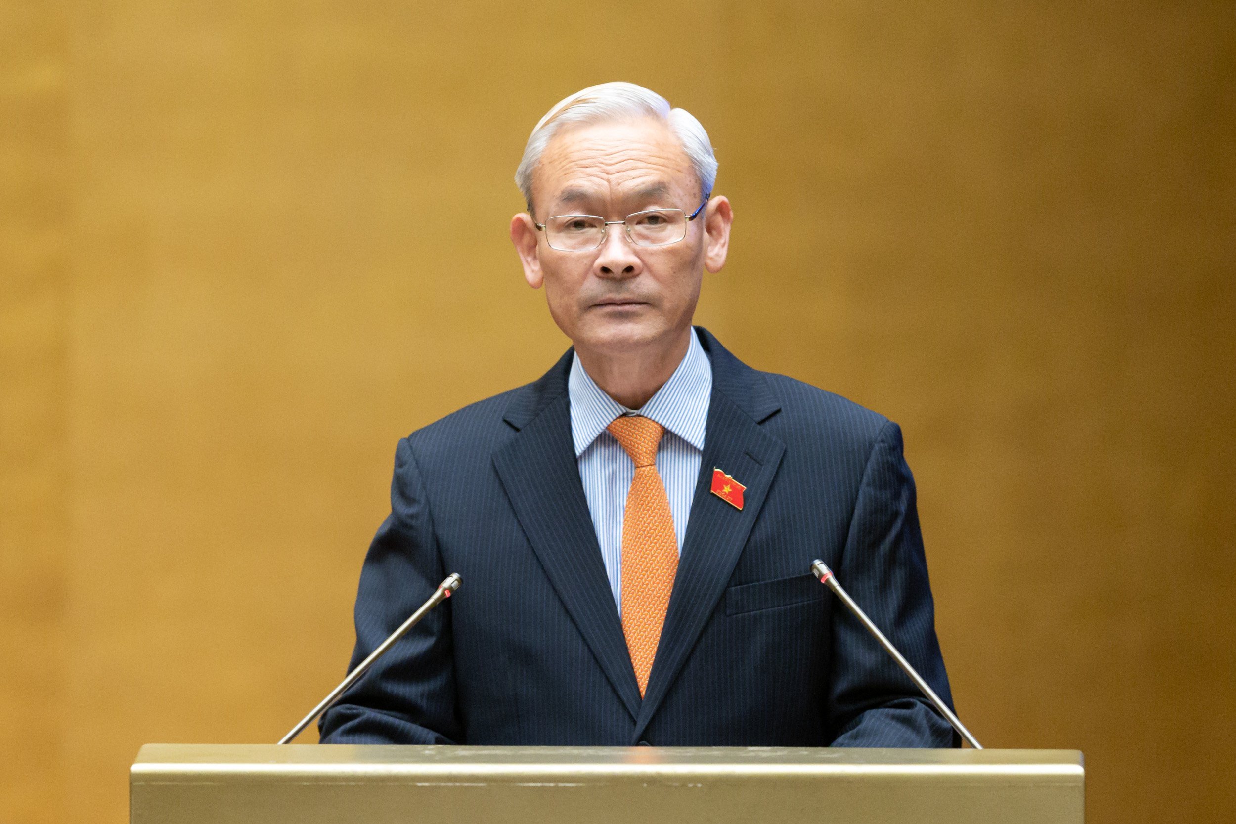 Chủ nhiệm Ủy ban T&agrave;i ch&iacute;nh, Ng&acirc;n s&aacute;ch của Quốc hội Nguyễn Ph&uacute; Cường tr&igrave;nh b&agrave;y B&aacute;o c&aacute;o thẩm tra dự &aacute;n Luật Gi&aacute; (sửa đổi).