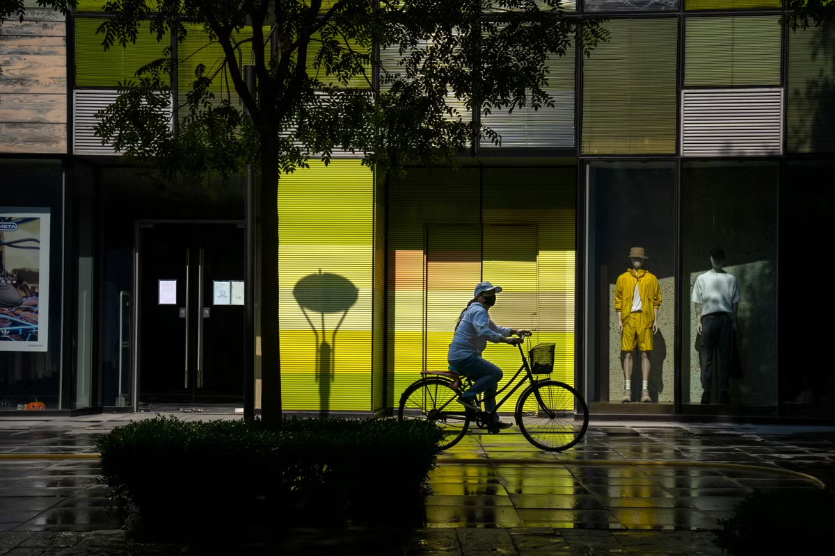 Nước Anh tr&ocirc;ng chờ &ocirc;ng Sunak tạo c&ocirc;ng ăn việc l&agrave;m cho c&aacute;c doanh nghiệp xa xỉ của Anh trong giai đoạn th&aacute;ch thức n&agrave;y