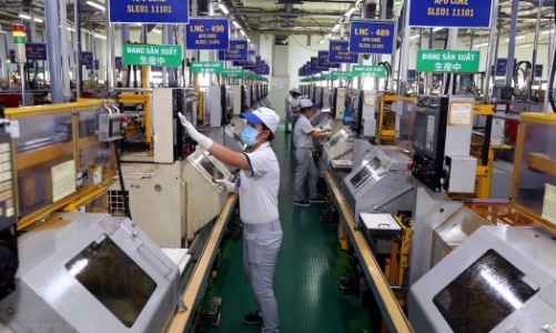 TP.HCM giải ngân vốn đầu tư công thấp, sản xuất công nghiệp tăng đều