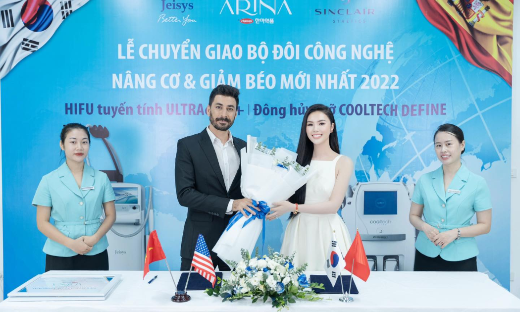 Viện thẩm mỹ Arina ký kết chuyển giao công nghệ giảm béo không xâm lấn hàng đầu châu Âu - Cooltech Define với hãng Sinclair tại Hà Nội