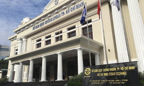 Tháng 10/2022, thanh khoản HOSE giảm gần 15% và giảm 5 doanh nghiệp có vốn hóa hơn 1 tỷ USD