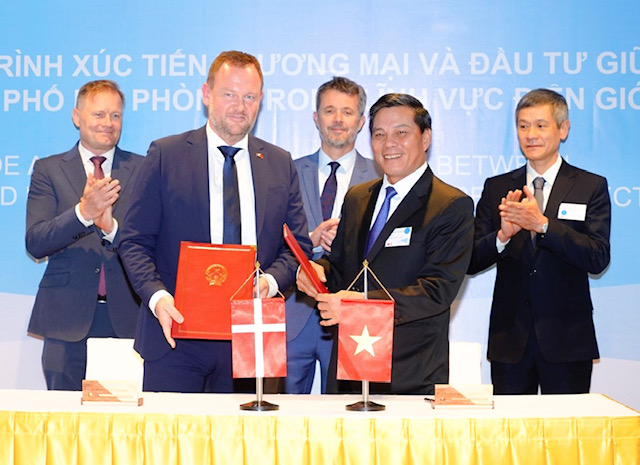 Lễ ký kết biên bản ghi nhớ hợp tác trong lĩnh vực năng lượng gió ngoài khơi giữa lãnh đạo UBND TP.Hải Phòng và chính quyền Thành phố Esbjerg (Đan Mạch)