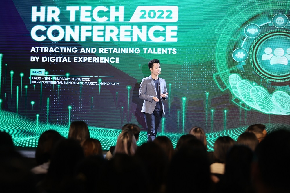 &Ocirc;ng Trần Trung Hiếu: &ldquo;TopCV kh&ocirc;ng c&oacute; kh&aacute;i niệm giữ ch&acirc;n nh&acirc;n t&agrave;i, kh&ocirc;ng đặt mục đ&iacute;ch giữ ch&acirc;n nh&acirc;n t&agrave;i&rdquo;.