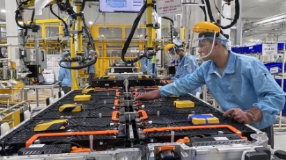 Companies in Taiwan (China) shifting investment to Vietnam