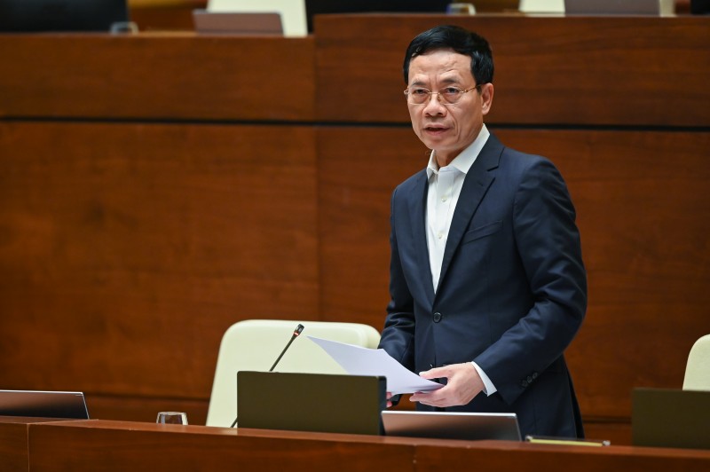 Bộ trưởng Bộ Thông tin và Truyền thông Nguyễn Mạnh Hùng