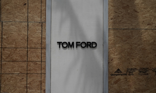 Kering chạy đua để có được Tom Ford