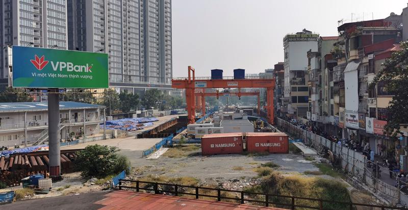 Tiến độ thi công tuyến metro Nhổn - Ga Hà Nội có tiến triển, trong đó, đoạn ngầm đạt 42% sau hơn 1 năm "dậm chân tại chỗ" ở mức 33%.