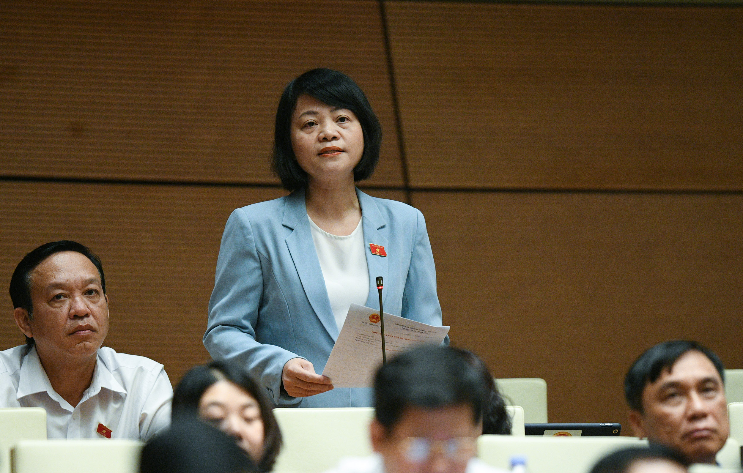 Đại biểu Nguyễn Thanh Cầm (Tiền Giang) ph&aacute;t biểu tại hội trường.