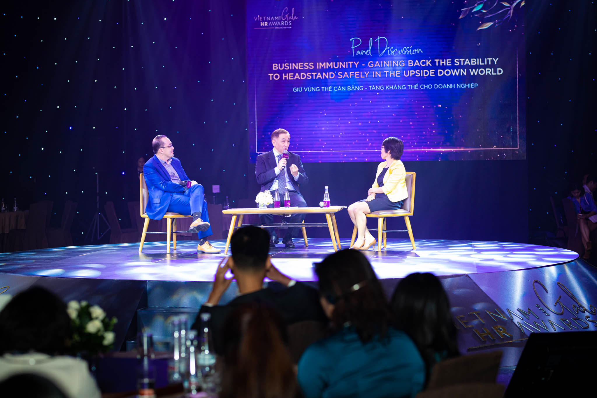 Kh&aacute;c với những năm trước, c&aacute;c phi&ecirc;n thảo luận của Vietnam HR Awards Gala năm nay sẽ mang đến những g&oacute;c nh&igrave;n về hạnh ph&uacute;c của một bản thể con người. (Nguồn ảnh: VNHRA Gala 2020).