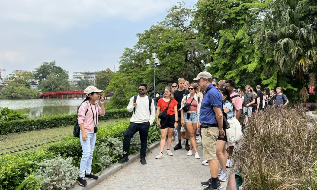 Du khách quốc tế đã và đang quay trở lại Hà Nội