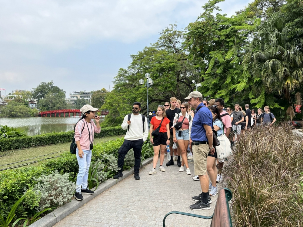 Du khách quốc tế đã và đang quay trở lại Hà Nội