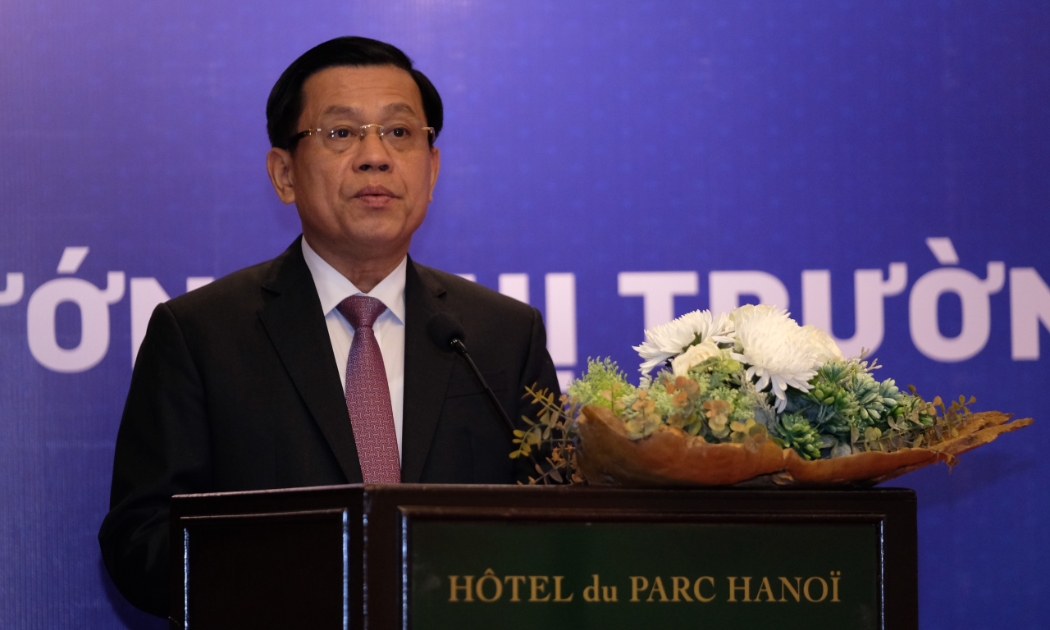 Thứ trưởng Bộ Lao động – Thương binh và Xã hội Nguyễn Bá Hoan chia sẻ tại hội thảo. Ảnh - Nguyễn Sơn.