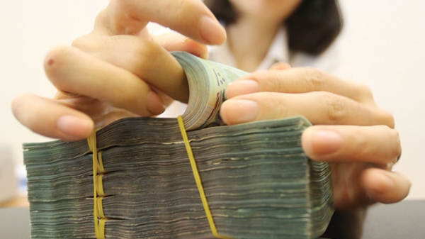 Tỷ giá có thể nguôi ngoai nhưng lãi suất là vấn đề cần được lưu ý