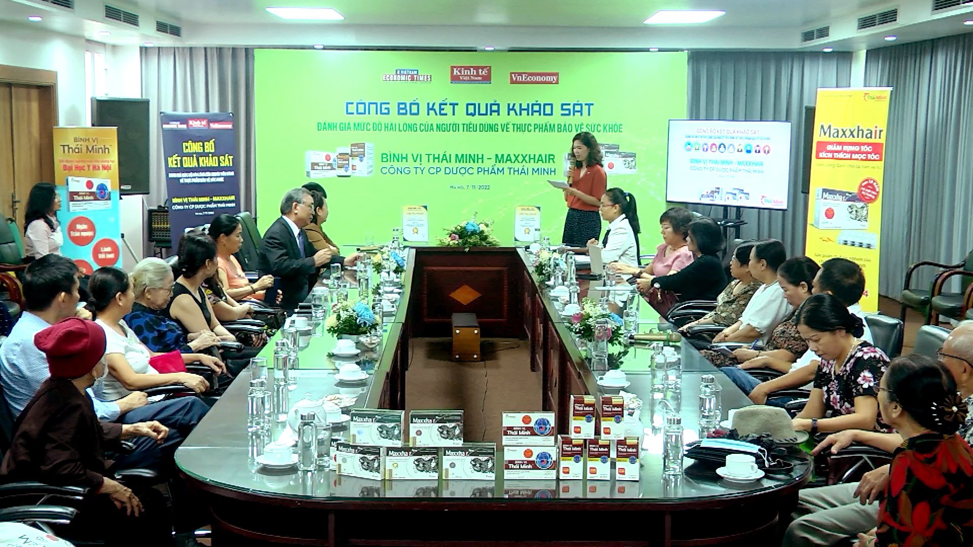 Tọa đ&agrave;m v&agrave; C&ocirc;ng bố kết quả khảo s&aacute;t.