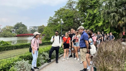 Hanoi posts rising tourist numbers in 10M