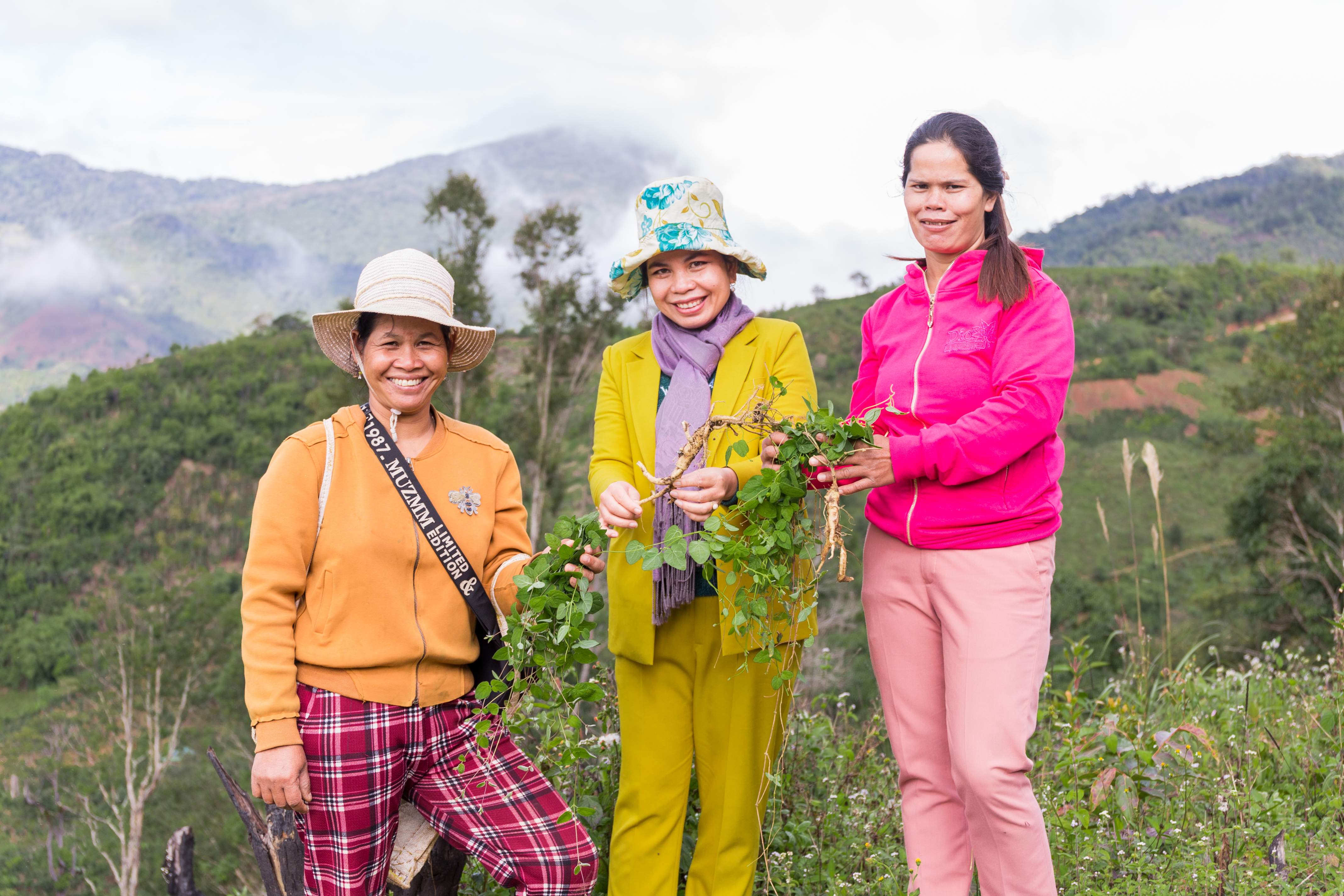 Người phụ nữ Tây Nguyên là người chủ của gia đình, do đó việc hỗ trợ phát triển cho phụ nữ chính là hỗ trợ cho đồng bào dân tộc thiểu số và gia đình của họ. 