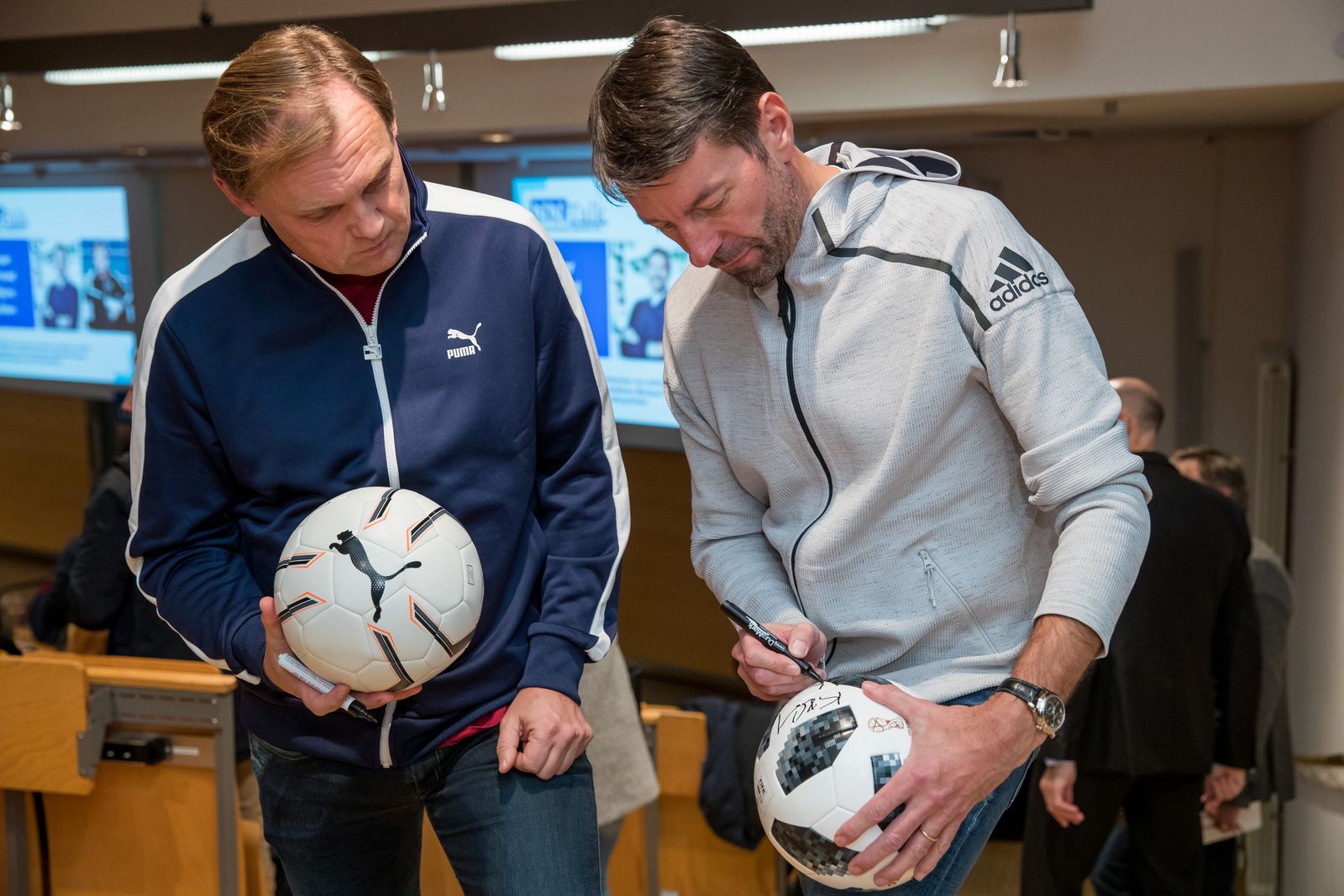 &Ocirc;ng Bj&oslash;rn Gulden v&agrave; &ocirc;ng Kasper R&oslash;rsted từng giao lưu với nhau nhiều lần trong những sự kiện của ng&agrave;nh thời trang thể thao.