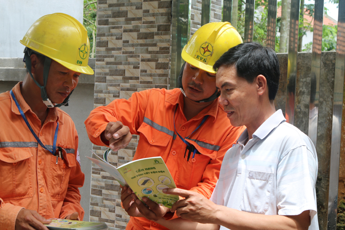 Điện lực miền Nam đẩy mạnh công tác quản lý giá điện tại các nhà trọ