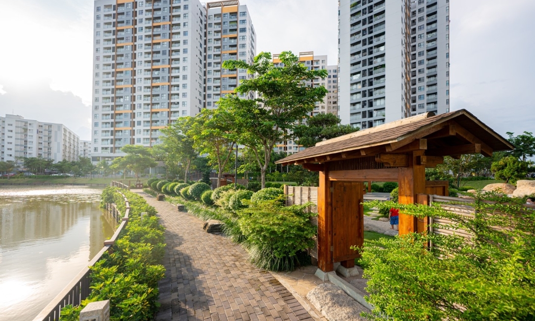 Một góc bình yên và đầy mảng xanh tại khu đô thị tích hợp Mizuki Park.