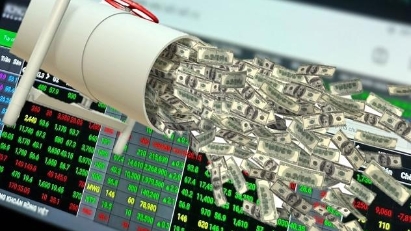 ETF capital flows recovering