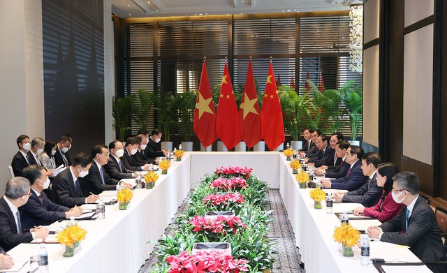 Thủ tướng Lý Khắc Cường đánh giá cao và nhất trí với ý kiến của Thủ tướng Chính phủ Phạm Minh Chính về các lĩnh vực hợp tác giữa hai nước - Ảnh: VGP
